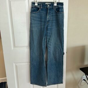 Abercrombie curve love the 90s relaxed high rise jean size 27 (4S)